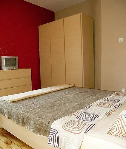 Orient Express Hostel *