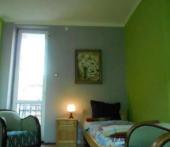 Orient Express Hostel *