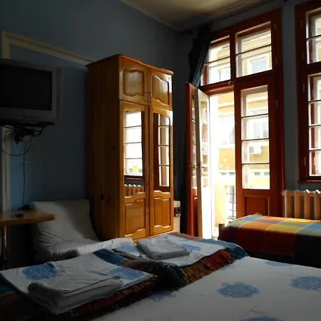 Orient Express Guest House *